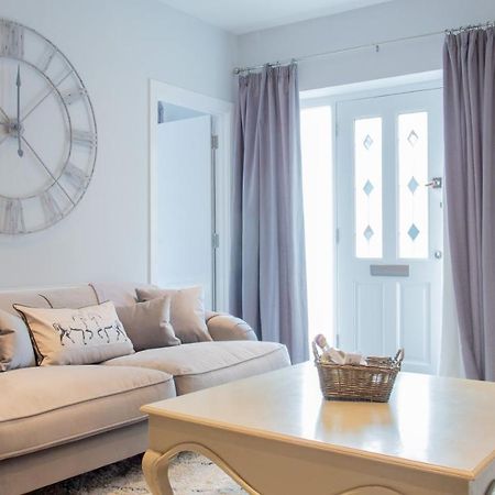 Modern Apartment With Free Parking And Wifi Stratford-upon-Avon Buitenkant foto