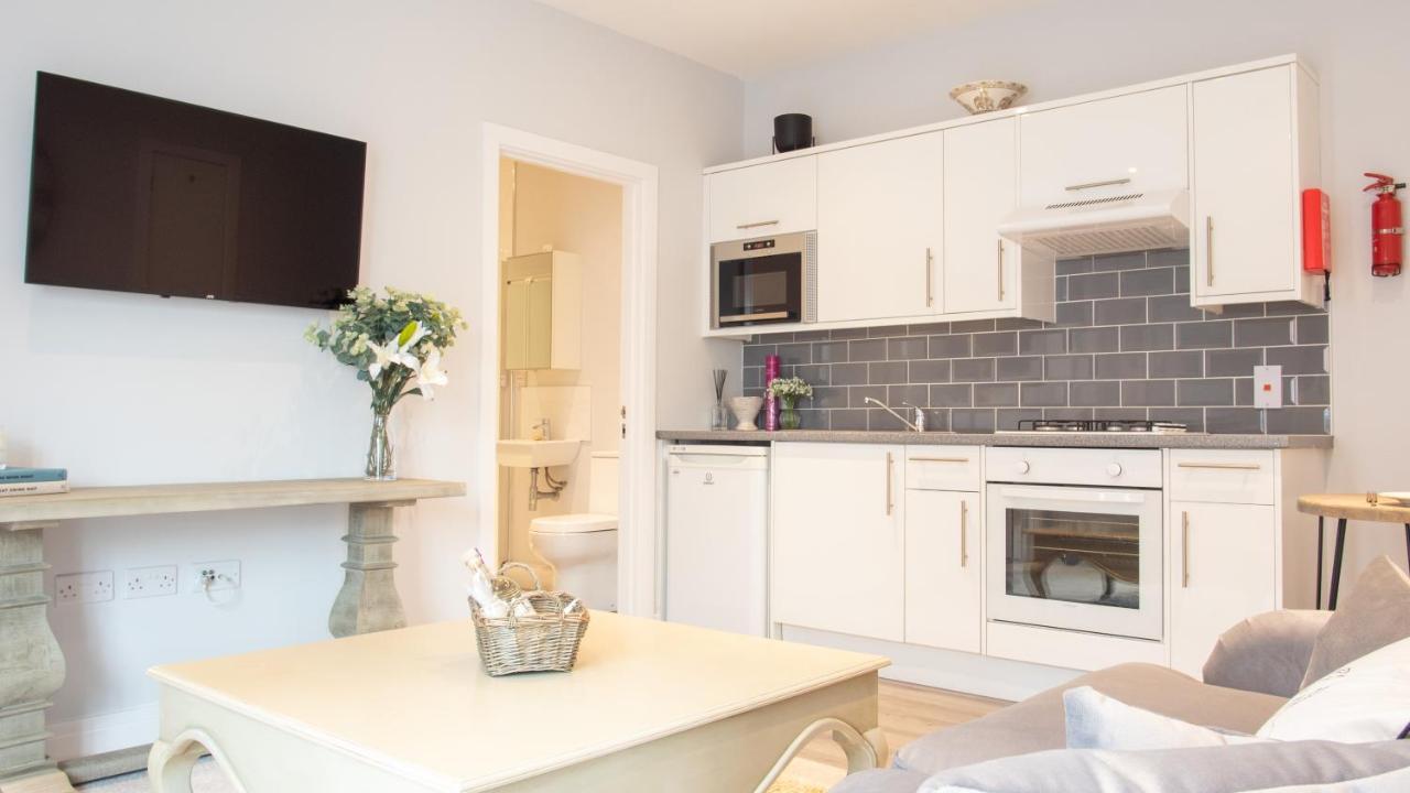 Modern Apartment With Free Parking And Wifi Stratford-upon-Avon Buitenkant foto