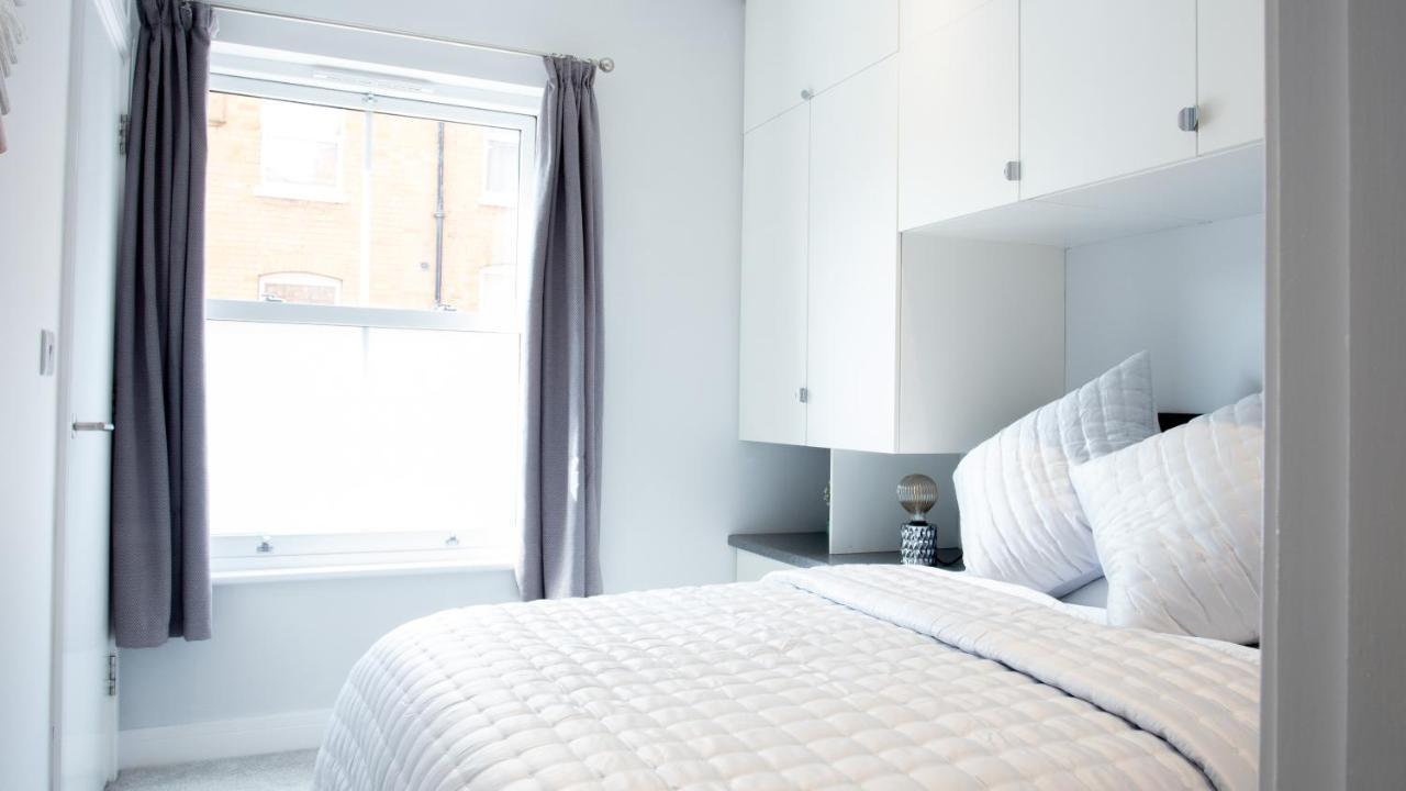 Modern Apartment With Free Parking And Wifi Stratford-upon-Avon Buitenkant foto