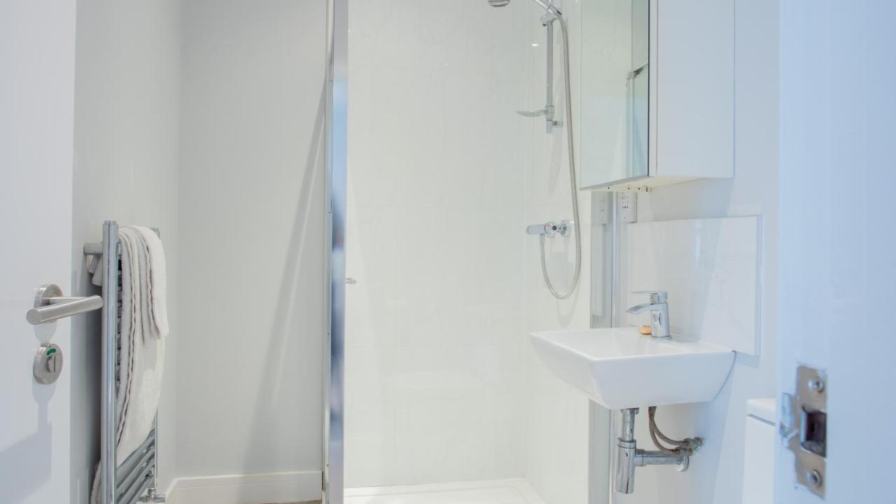Modern Apartment With Free Parking And Wifi Stratford-upon-Avon Buitenkant foto