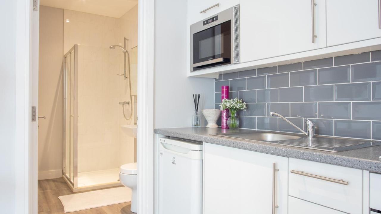 Modern Apartment With Free Parking And Wifi Stratford-upon-Avon Buitenkant foto