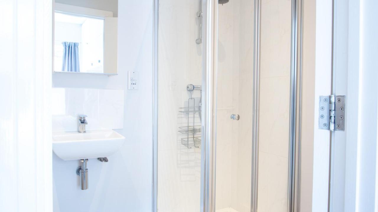 Modern Apartment With Free Parking And Wifi Stratford-upon-Avon Buitenkant foto